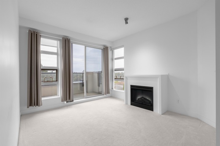 Photo 9 at 407 - 4550 Fraser Street, Fraser VE, Vancouver East