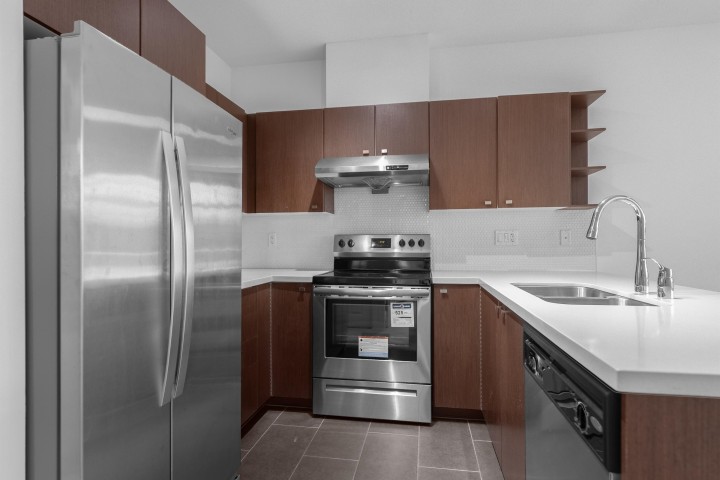 Photo 4 at 407 - 4550 Fraser Street, Fraser VE, Vancouver East