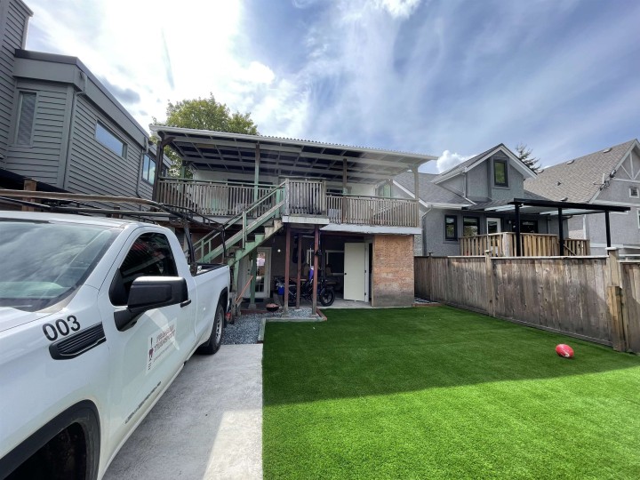 Photo 2 at 3469 W 8th Avenue, Kitsilano, Vancouver West