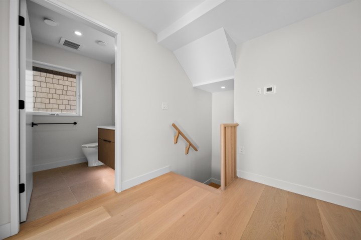 Photo 30 at 5407 Wales Street, Collingwood VE, Vancouver East