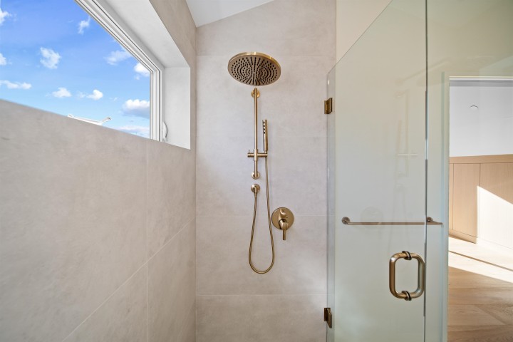 Photo 18 at 5407 Wales Street, Collingwood VE, Vancouver East