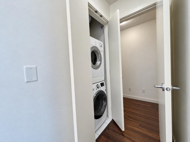 Photo 3 at 1605 - 4815 Eldorado Mews, Collingwood VE, Vancouver East