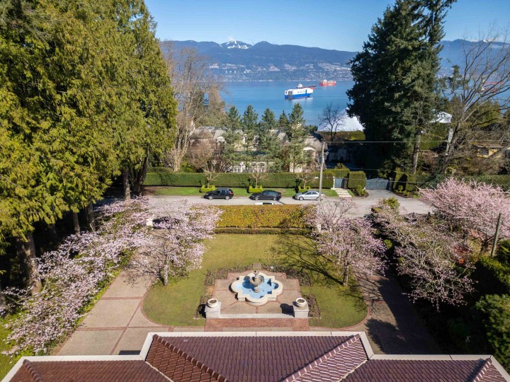 Photo 5 at 4778 Drummond Drive, Point Grey, Vancouver West