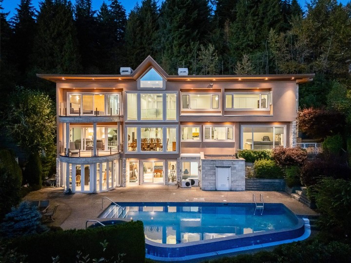 Photo 1 at 1562 Pinecrest Drive, Canterbury WV, West Vancouver