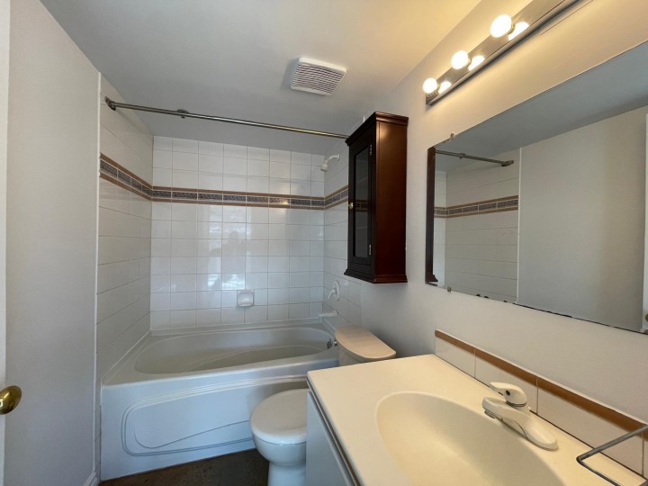Photo 13 at 704 - 27 Alexander Street, Downtown VE, Vancouver East