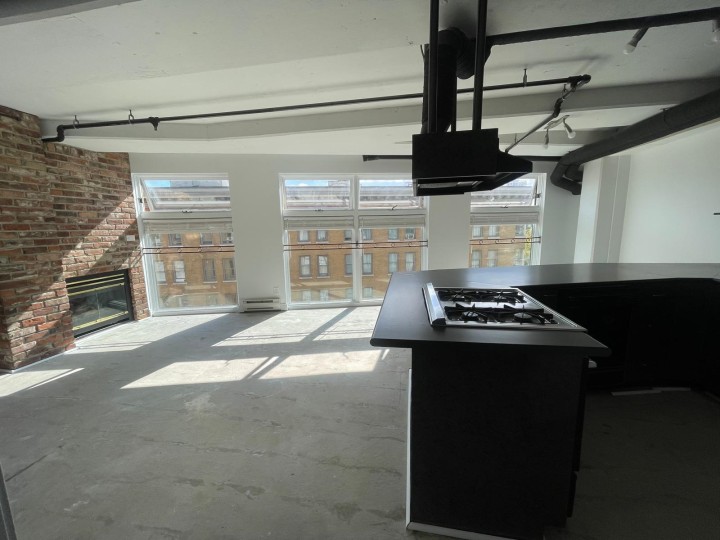 Photo 7 at 704 - 27 Alexander Street, Downtown VE, Vancouver East