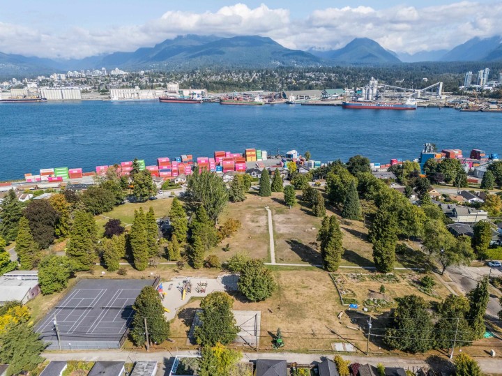 Photo 30 at 2576 Wall Street, Hastings Sunrise, Vancouver East