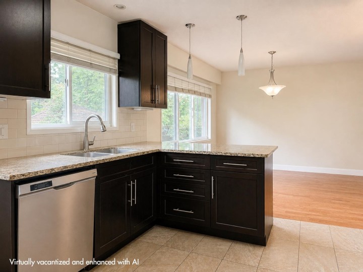 Photo 10 at 2576 Wall Street, Hastings Sunrise, Vancouver East
