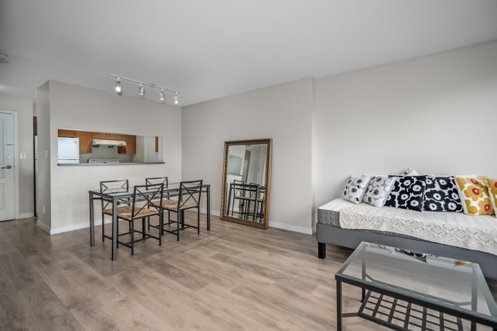 Photo 7 at 406 - 5288 Melbourne Street, Collingwood VE, Vancouver East