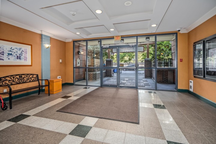 Photo 24 at 406 - 5288 Melbourne Street, Collingwood VE, Vancouver East