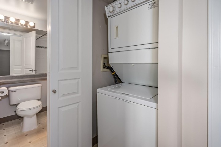 Photo 18 at 406 - 5288 Melbourne Street, Collingwood VE, Vancouver East