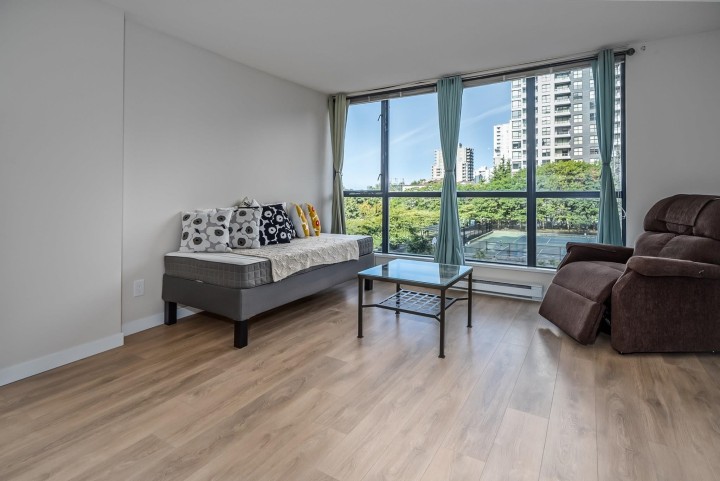 Photo 4 at 406 - 5288 Melbourne Street, Collingwood VE, Vancouver East