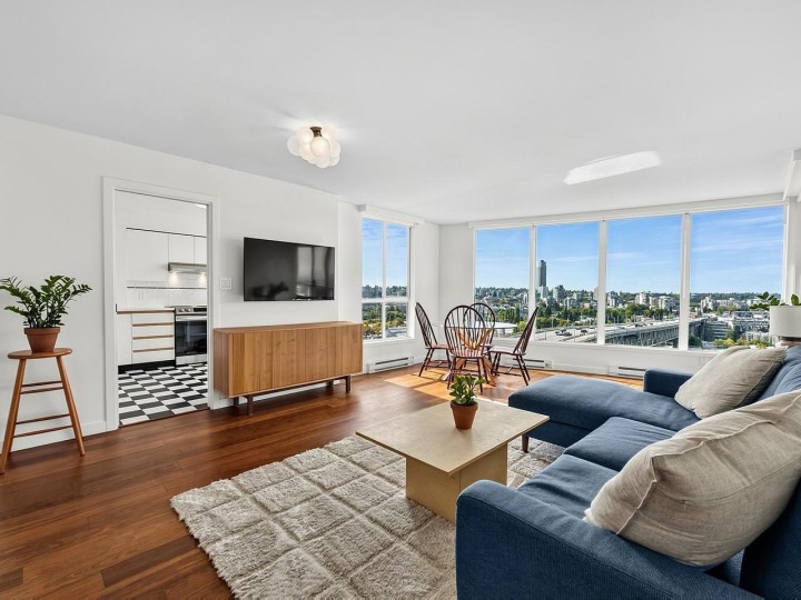 Photo 4 at 2106 - 1500 Howe Street, Yaletown, Vancouver West