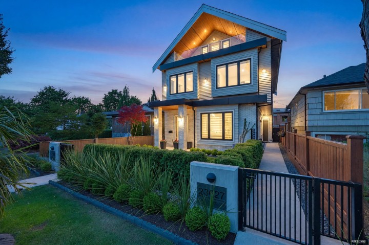 Photo 33 at 2 - 3627 E 45th Avenue, Killarney VE, Vancouver East