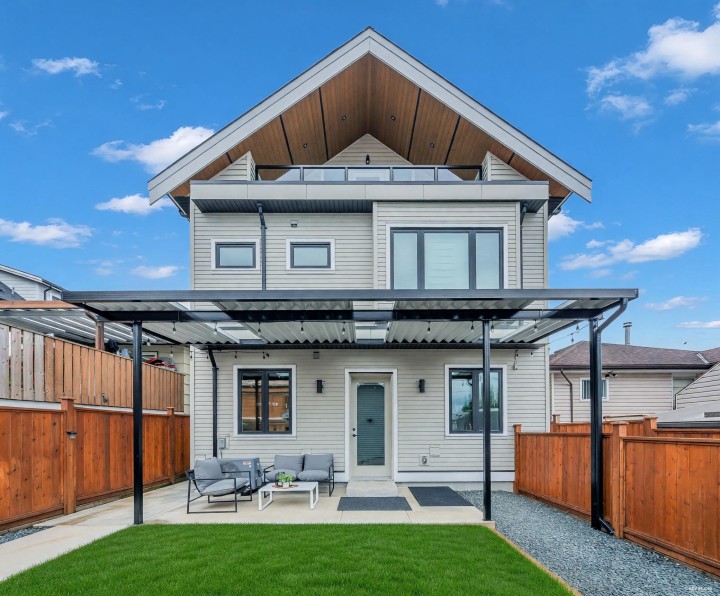 Photo 31 at 2 - 3627 E 45th Avenue, Killarney VE, Vancouver East