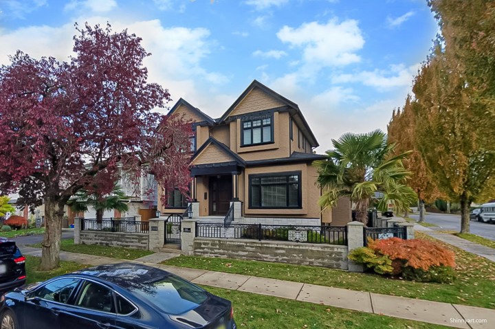 Photo 1 at 1091 E 55th Avenue, South Vancouver, Vancouver East
