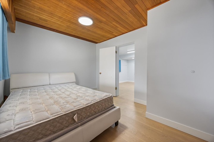 Photo 33 at 96 Bonnymuir Drive, Glenmore, West Vancouver