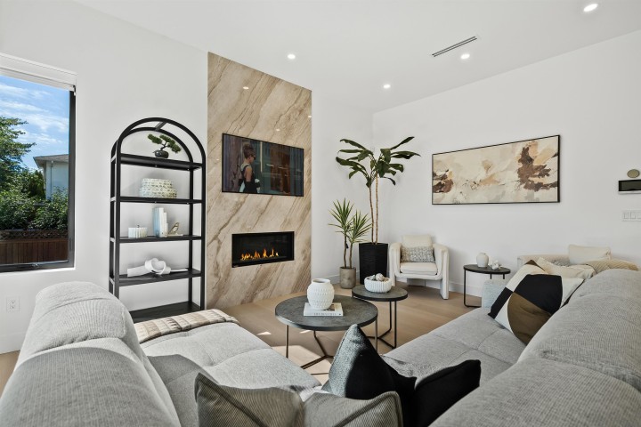 Photo 4 at 1605 E 21st Avenue, Knight, Vancouver East