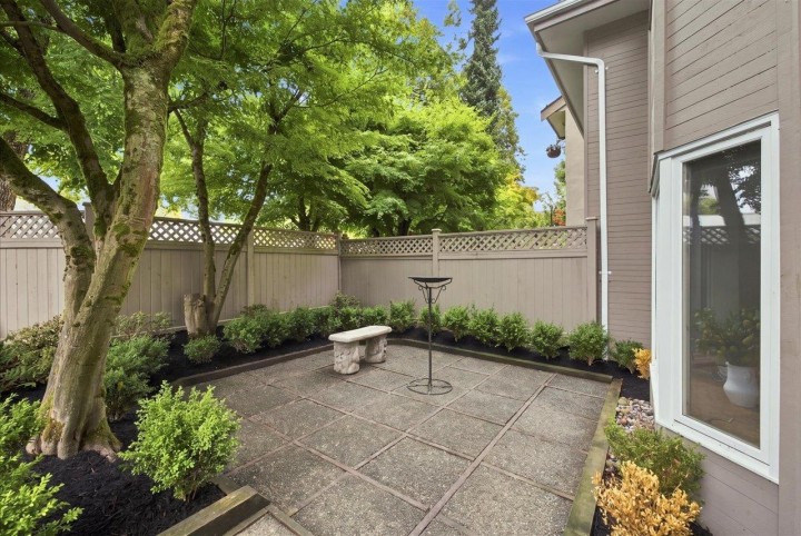 Photo 3 at 1 - 1176 W 15th Avenue, Fairview VW, Vancouver West