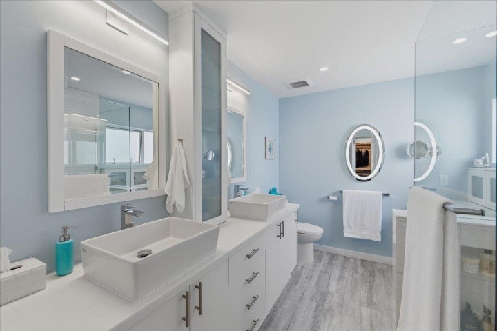 Photo 23 at 1523 Mariner Walk, False Creek, Vancouver West