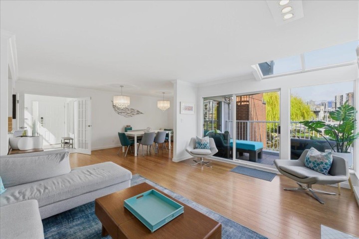 Photo 5 at 1523 Mariner Walk, False Creek, Vancouver West