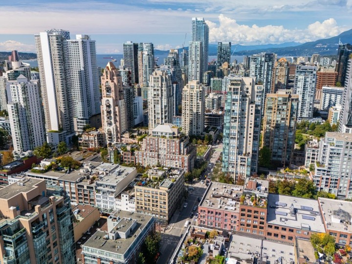 Photo 27 at 407 - 1216 Homer Street, Yaletown, Vancouver West