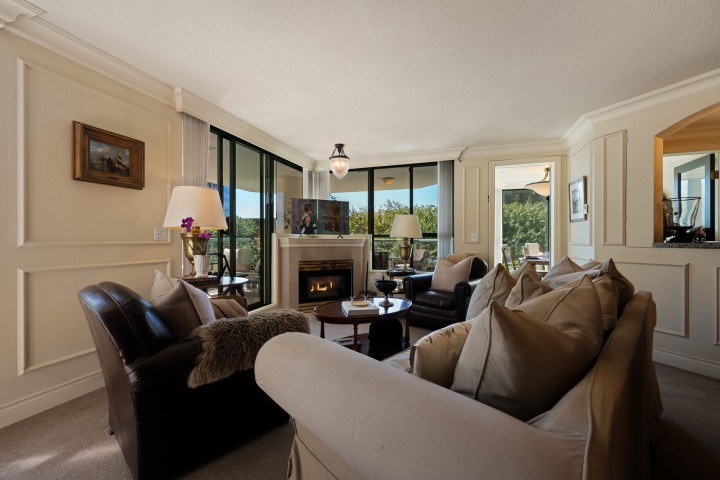 Photo 5 at 4B - 328 Taylor Way, Park Royal, West Vancouver