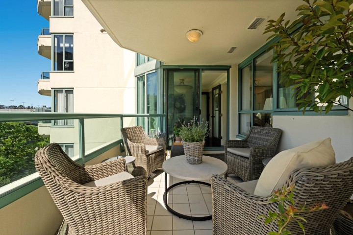 Photo 33 at 4B - 328 Taylor Way, Park Royal, West Vancouver
