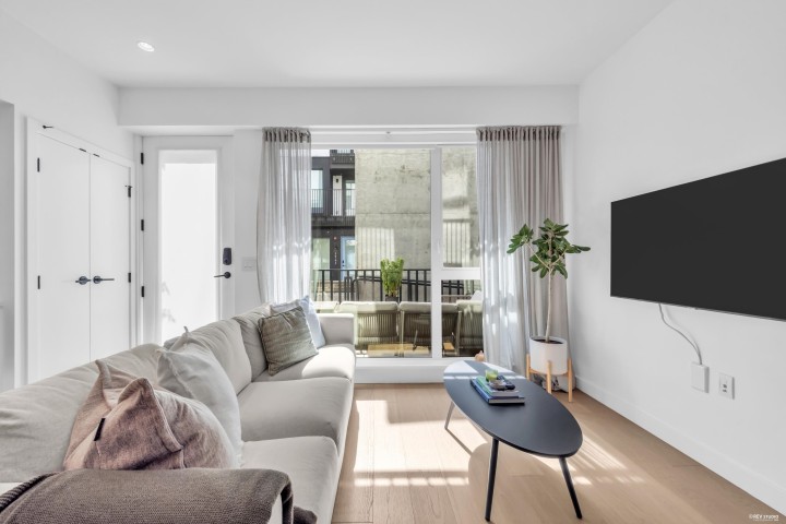 Photo 3 at 66 W King Edward Avenue, Cambie, Vancouver West