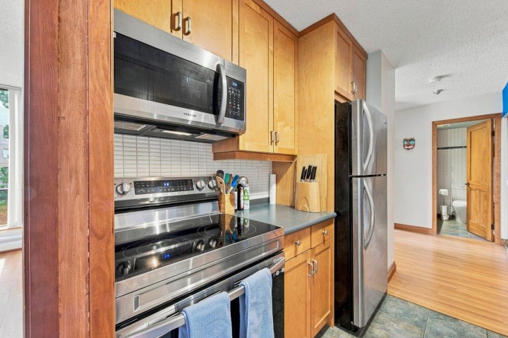 Photo 3 at 402 - 1127 Barclay Street, West End VW, Vancouver West