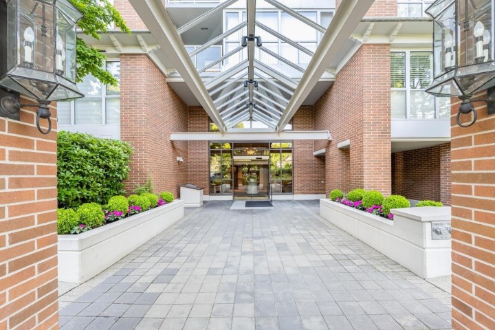 Photo 2 at 704 - 5615 Hampton Place, University VW, Vancouver West