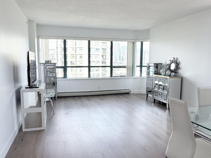 Photo 4 at 803 - 1438 W 7th Avenue, Fairview VW, Vancouver West