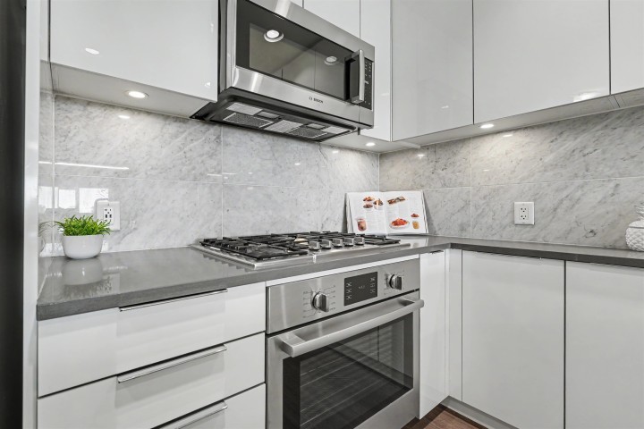Photo 4 at 604 - 3289 Riverwalk Avenue, South Marine, Vancouver East