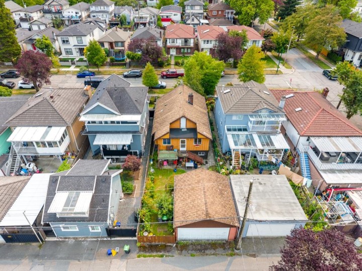 Photo 36 at 3017 E 17th Avenue, Renfrew Heights, Vancouver East