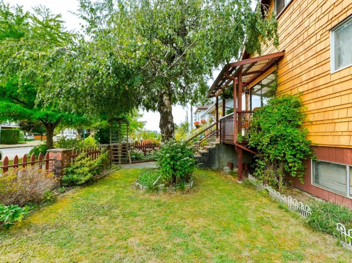 Photo 30 at 3017 E 17th Avenue, Renfrew Heights, Vancouver East