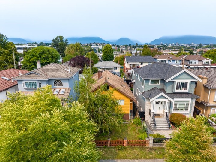 Photo 34 at 3017 E 17th Avenue, Renfrew Heights, Vancouver East