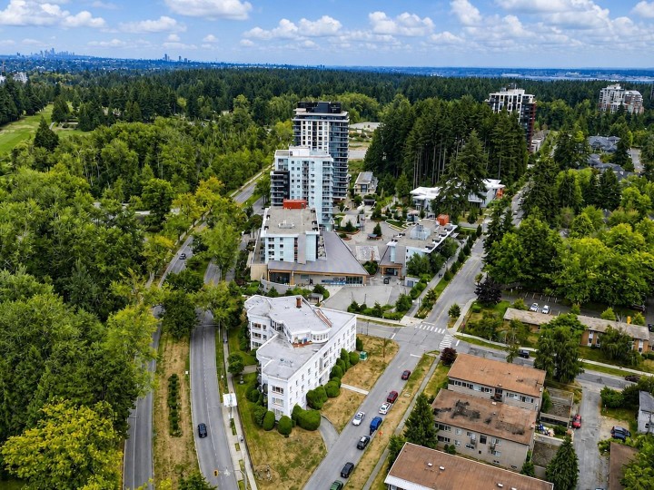Photo 30 at 303 - 5410 Shortcut Road, University VW, Vancouver West