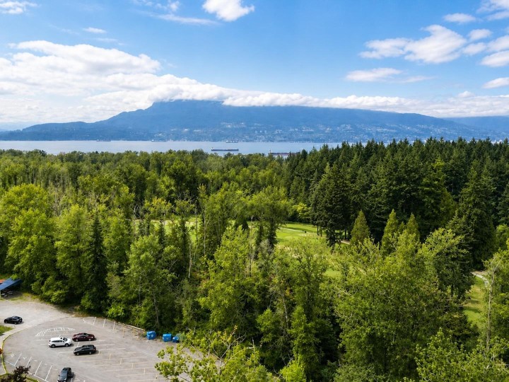 Photo 34 at 303 - 5410 Shortcut Road, University VW, Vancouver West
