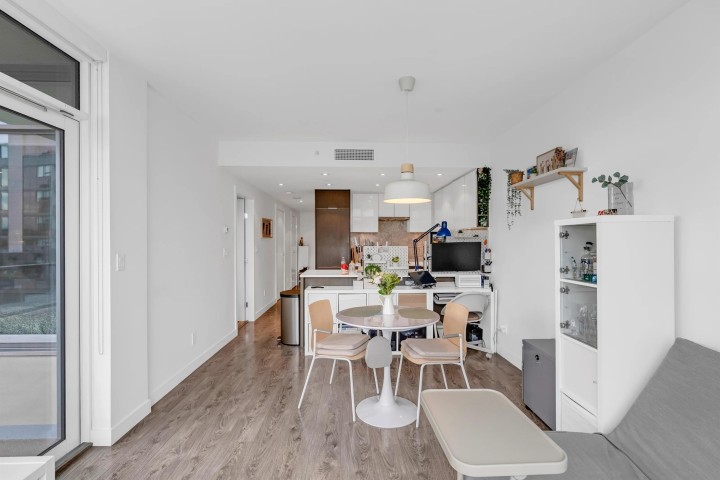 Photo 3 at 908 - 110 Switchmen Street, Mount Pleasant VE, Vancouver East