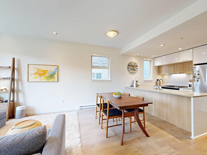Photo 7 at 4527 Earles Street, Collingwood VE, Vancouver East