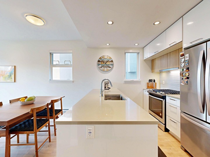 Photo 8 at 4527 Earles Street, Collingwood VE, Vancouver East