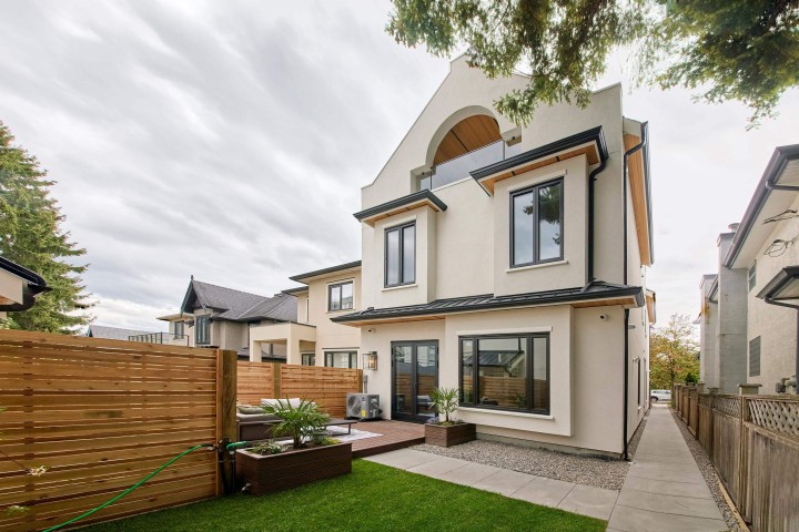 Photo 24 at 2 - 4659 W 11th Avenue, Point Grey, Vancouver West