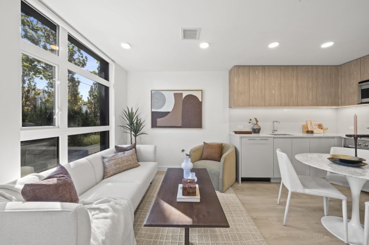 Photo 3 at 6311 Oak Street, South Granville, Vancouver West
