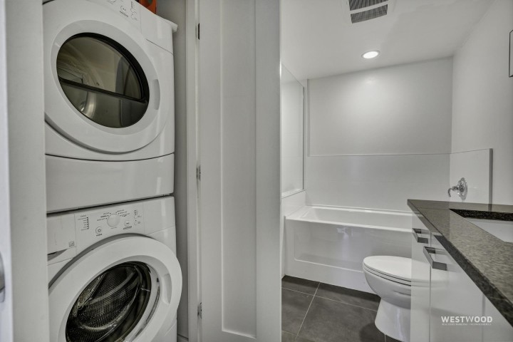 Photo 18 at 661 - 2080 W Broadway, Kitsilano, Vancouver West