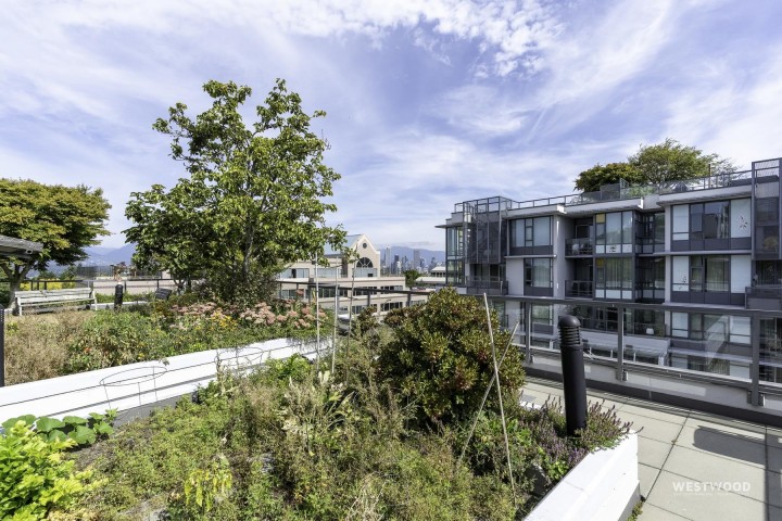 Photo 31 at 661 - 2080 W Broadway, Kitsilano, Vancouver West