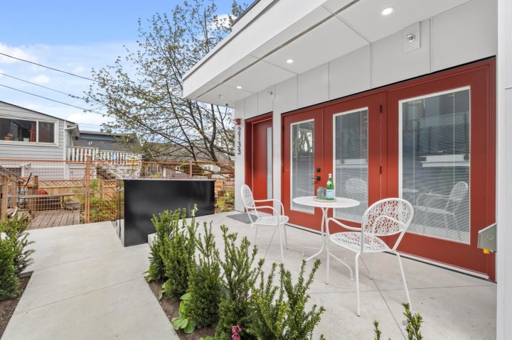 Photo 2 at 101 - 2137 E Pender Street, Hastings, Vancouver East