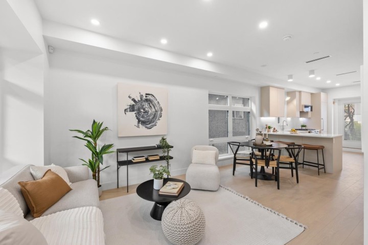 Photo 5 at 201 - 2135 E Pender Street, Hastings, Vancouver East
