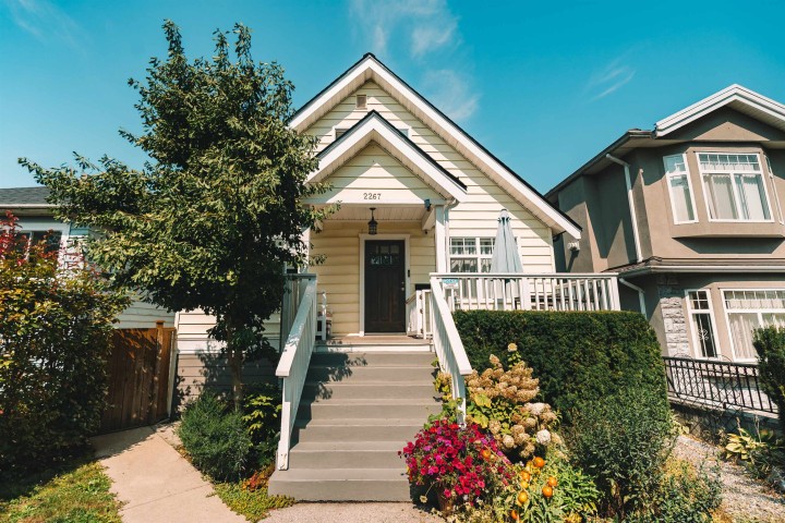 Photo 1 at 2267 Napier Street, Grandview Woodland, Vancouver East