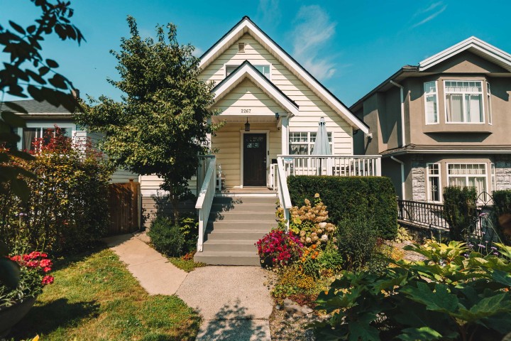 Photo 4 at 2267 Napier Street, Grandview Woodland, Vancouver East