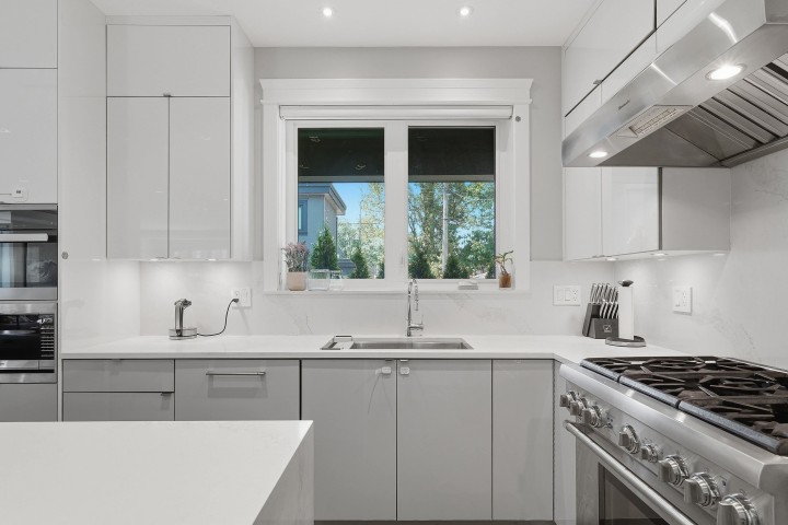 Photo 10 at 3287 Matapan Crescent, Renfrew Heights, Vancouver East